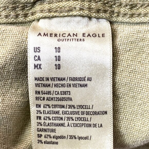 American Eagle High Rise 90s Boyfriend Khaki Green Cargo Utility Shorts Size 10 - Picture 5 of 5